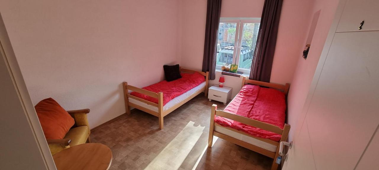 Bora Hotel Peje Bagian luar foto
