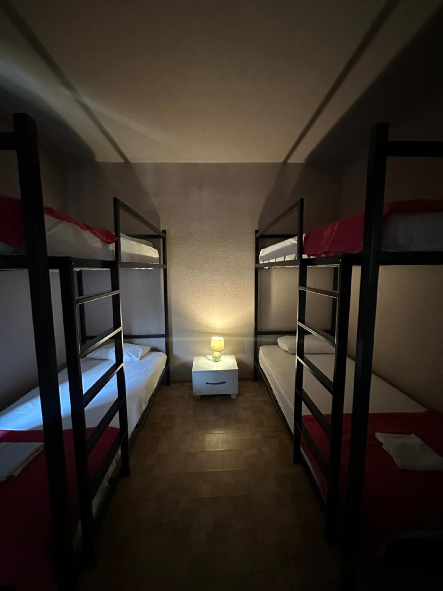 Bora Hotel Peje Bagian luar foto